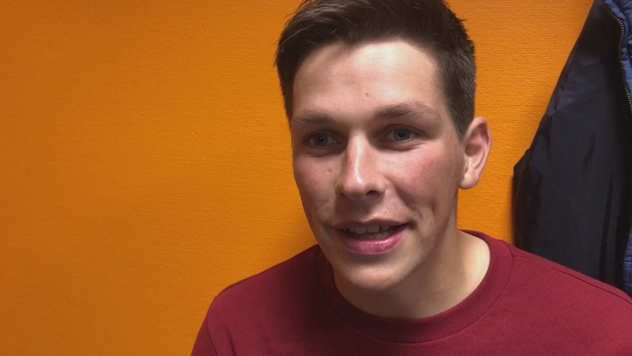 2F65145E-CAEF-4496-BF9C-C81C81F025FF.MOV